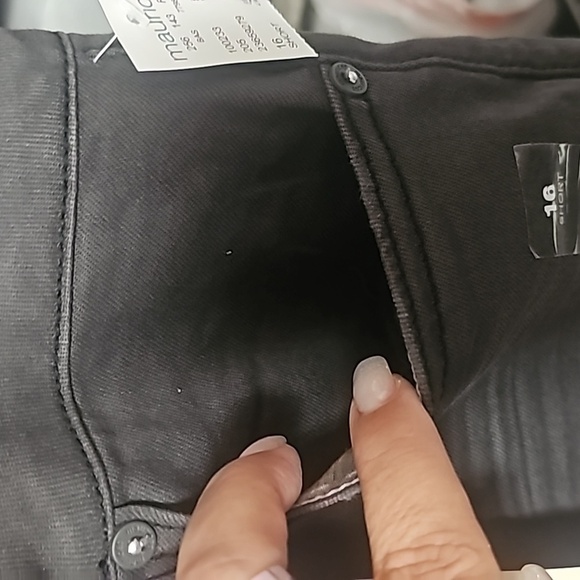 MAURICES PLUS SIZE 16 16S SHORT BLACK JEANS SKINNY MID RISE PANTS - Picture 9 of 9